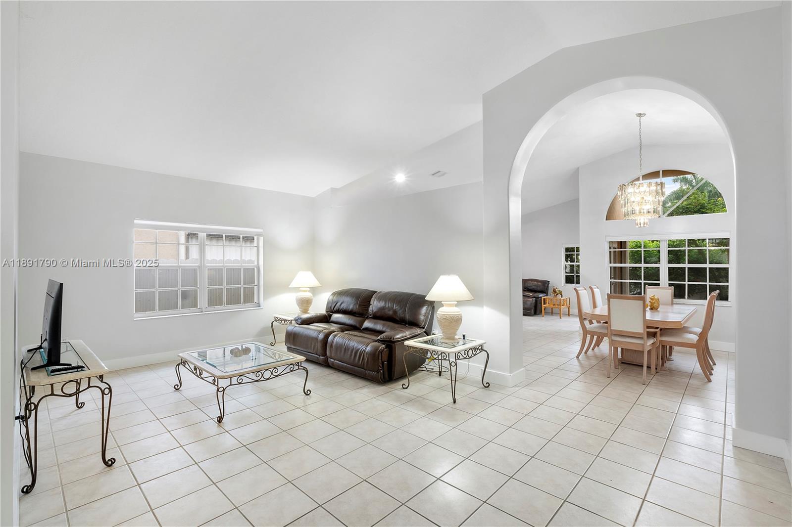 FOREST LAKES ESTATES SEC - Residential