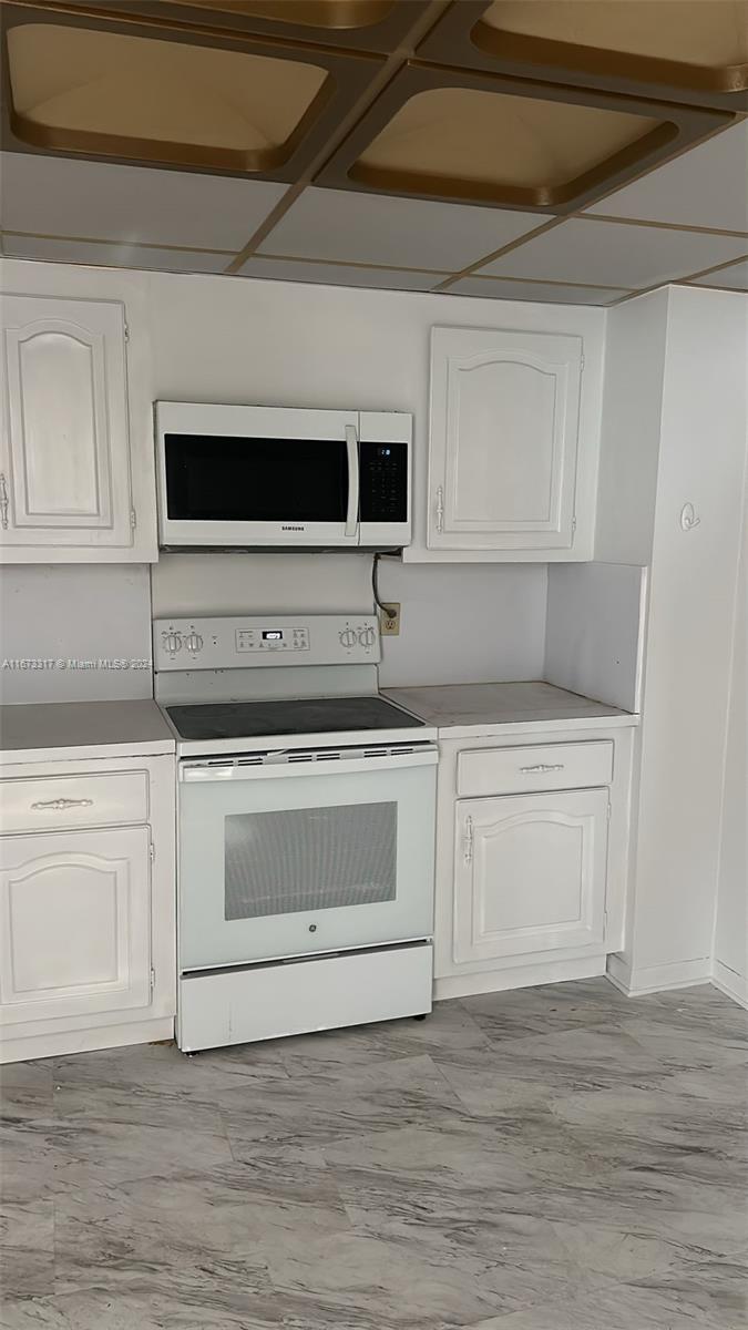 9801 Collins Ave 18V, Bal Harbour, Miami-Dade County, Florida - 1 Bedrooms  
2 Bathrooms - 
