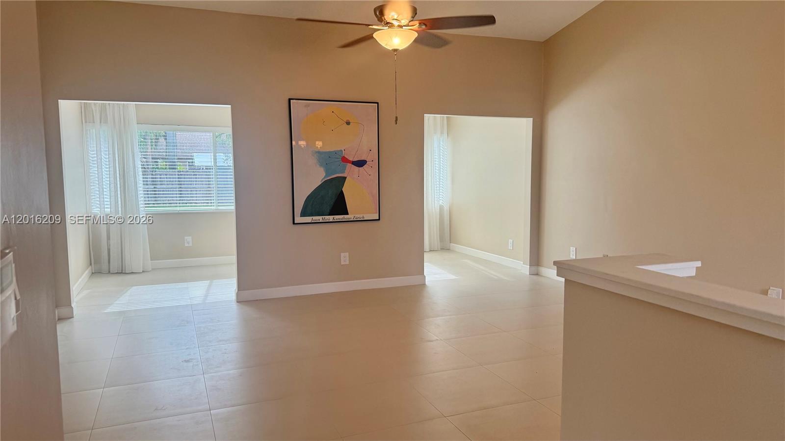 KINGS GRANT EAST - Residential