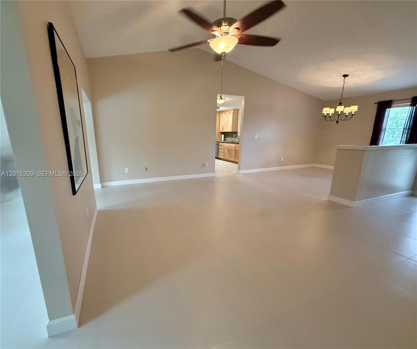 KINGS GRANT EAST - Residential