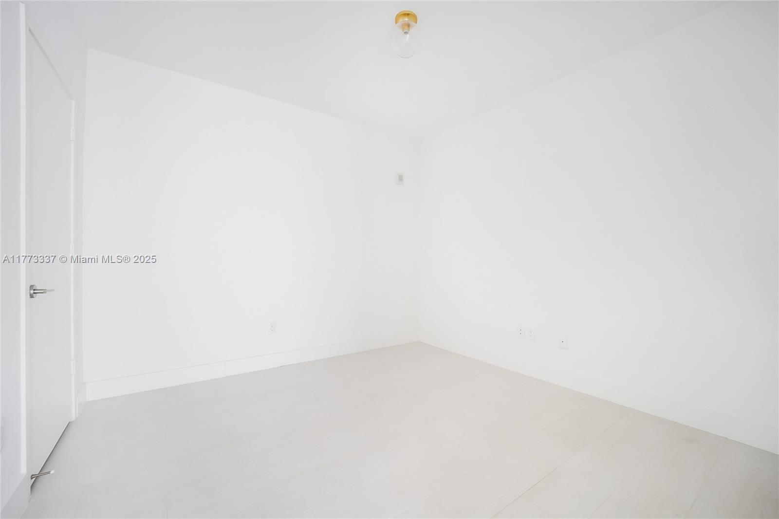 BISCAYNE BEACH CONDO - Residential