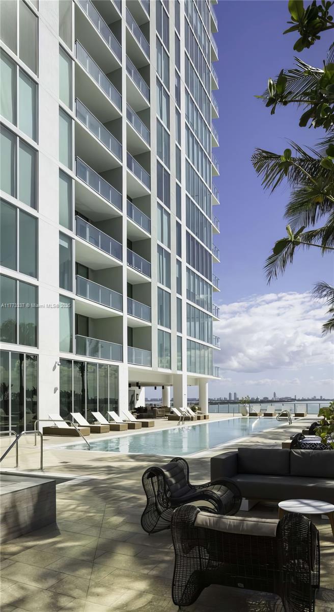 BISCAYNE BEACH CONDO - Residential