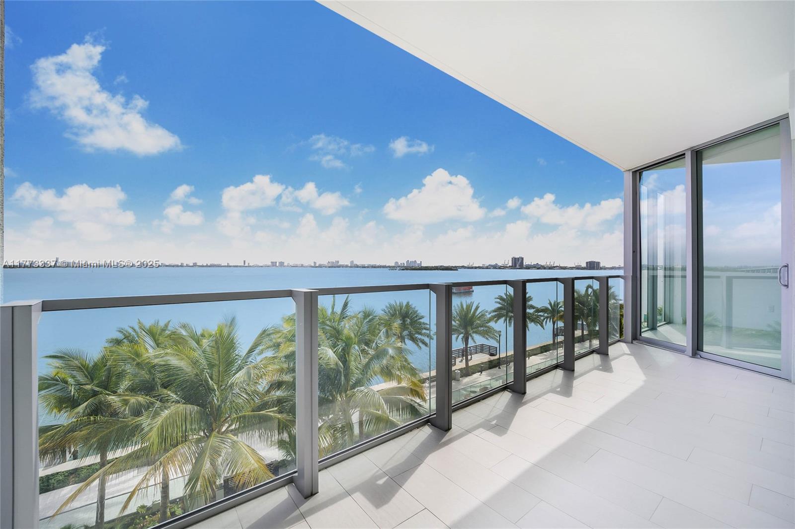 2900 Ne 7th Ave 304, Miami, Broward County, Florida - 1 Bedrooms  
2 Bathrooms - 