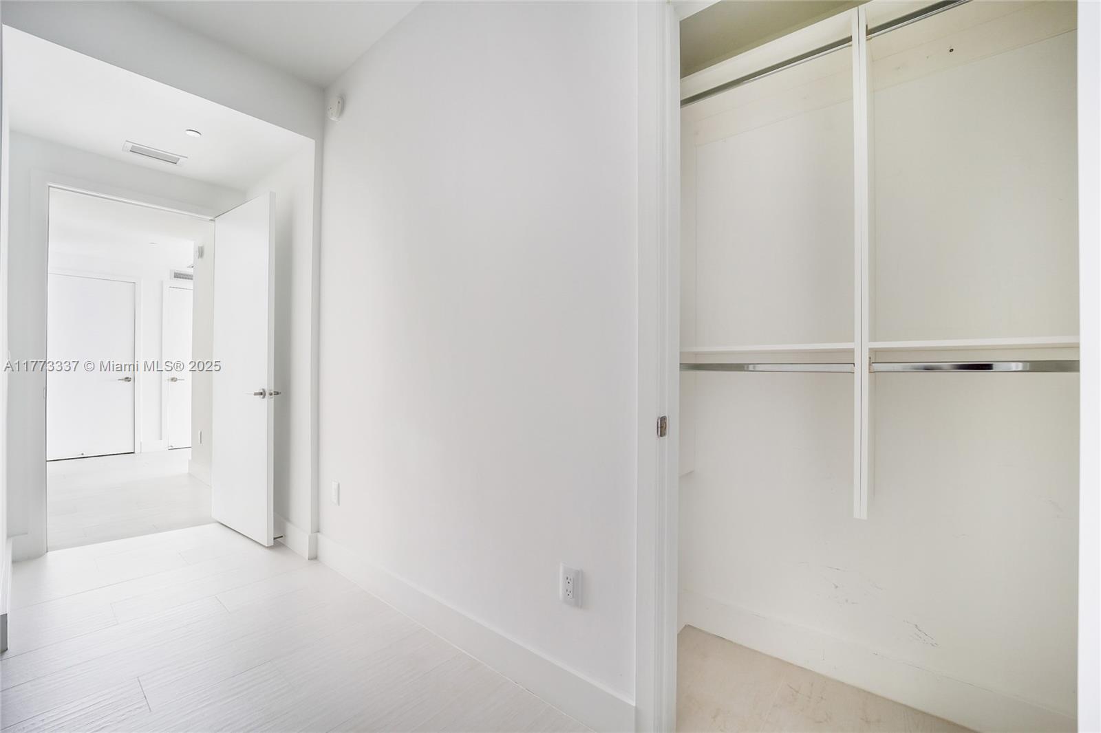 BISCAYNE BEACH CONDO - Residential