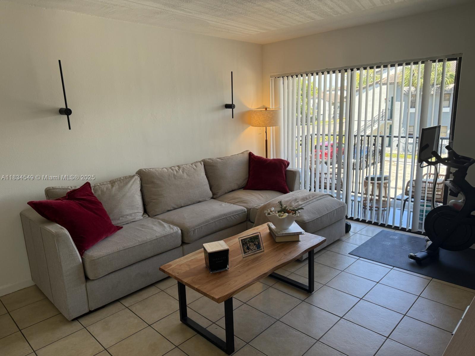 WELCOME TO THIS CHARMING ONE BEDROOM AND BATHROOM CONDO IN THE GATED COMMUNITY OF VILLA BELLINI.REMODELED KITCHEN AND BATHROOM , STAINLESS STEEL APPLIANCES ,WASHER AND DRYER INSIDE THE UNIT. ENJOY A PRIVATE BALCONY AND TWO ASSIGNED PARKING SPACES. THE COMMUNITY IS WELL KEPT AND FEATURES A POOL, FITNESS CENTER AND TENNIS COURTS. THIS COMMUNITY IS PERFECTLY LOCATED NEAR PALMETTO , I-75 AND TURNPIKE EXPRESSWAYS,EXCELLENT SHOPPING CENTERS , RESTAURANTS SCHOOLS, SUPERMARKETS. LOCATION, LOCATION, LOCATION.
