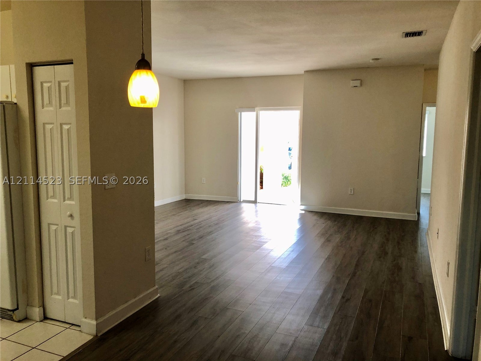 2733 NE 3rd Ct 103