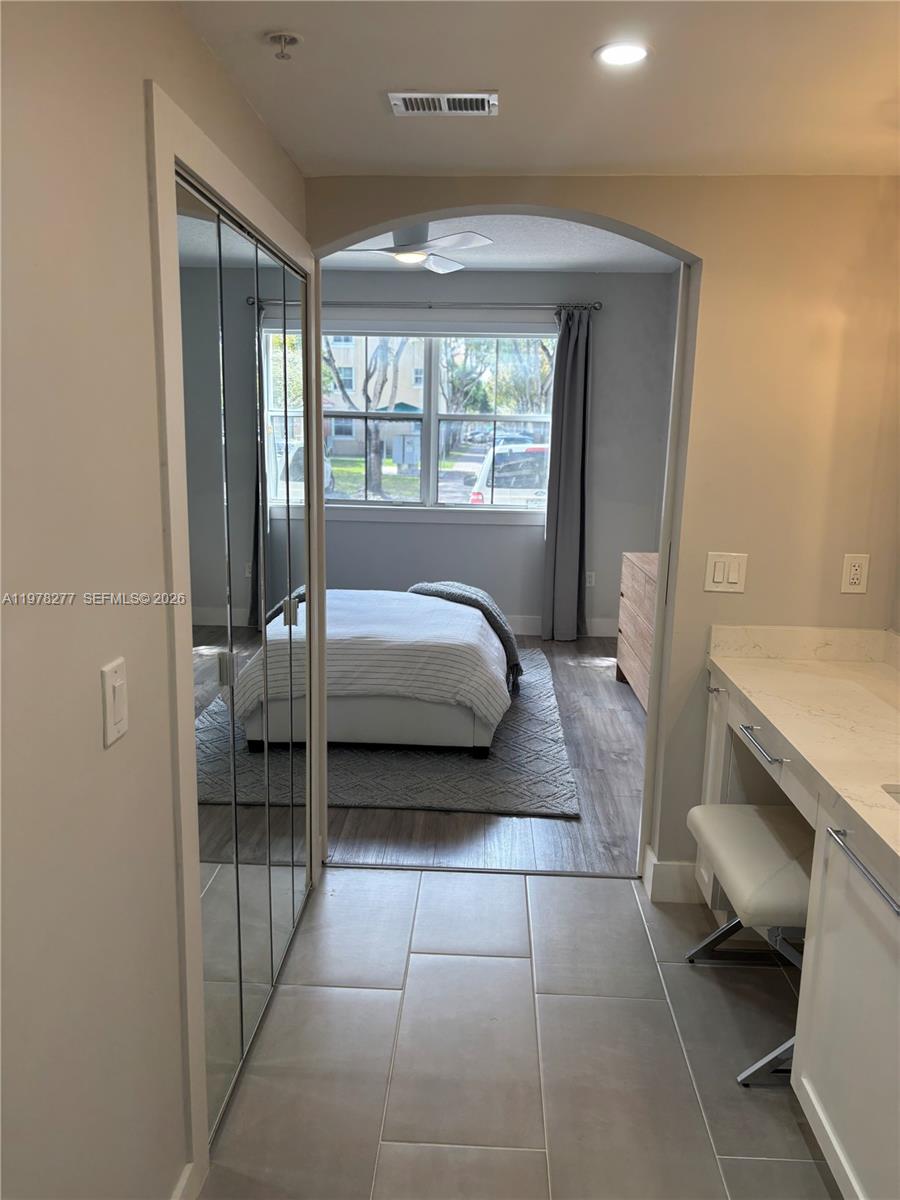 THE COURTS AT DORAL ISLES - Residential Lease