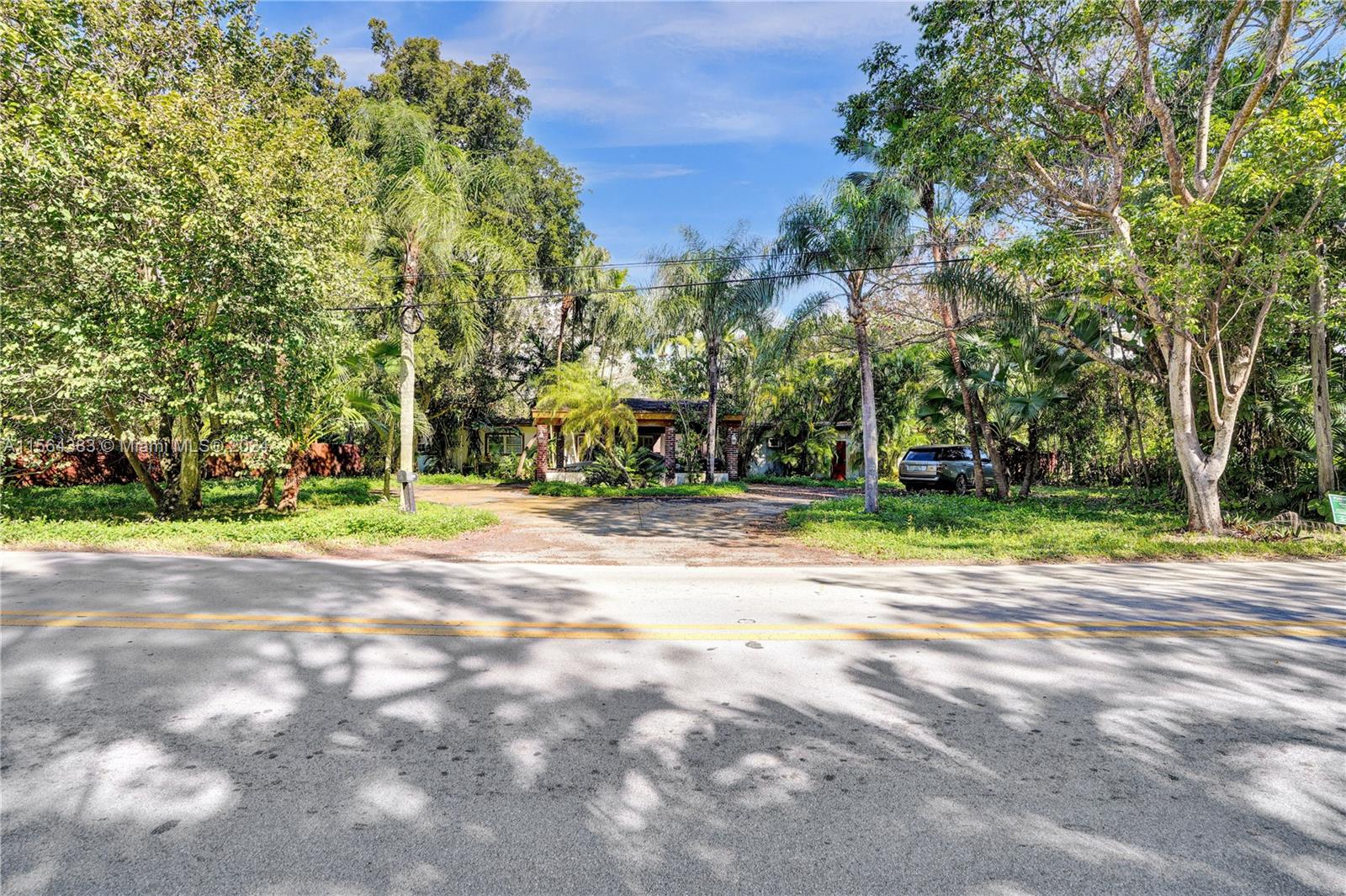 AVOCADO LAND CO SUB - Land