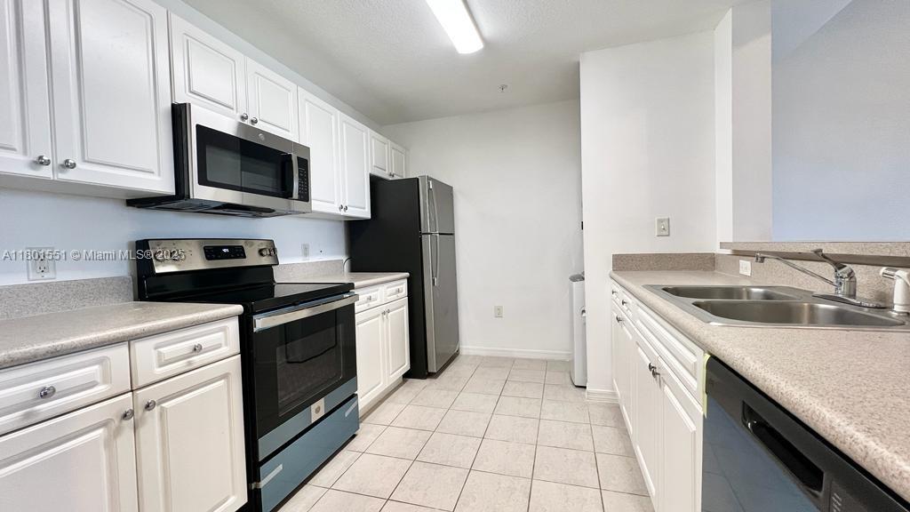 VILLAGE AT ABACOA CONDO - Residential Lease