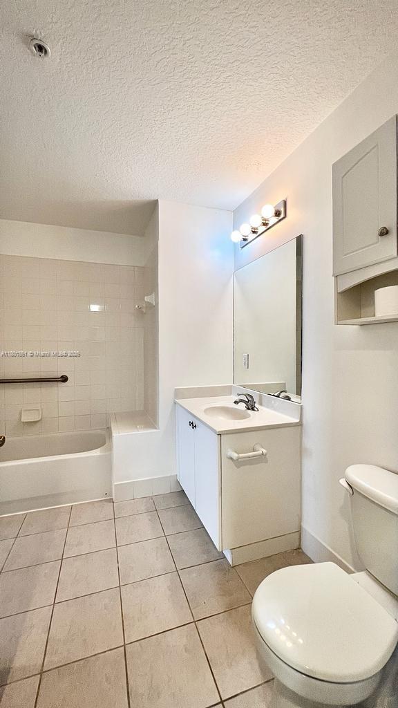 VILLAGE AT ABACOA CONDO - Residential Lease
