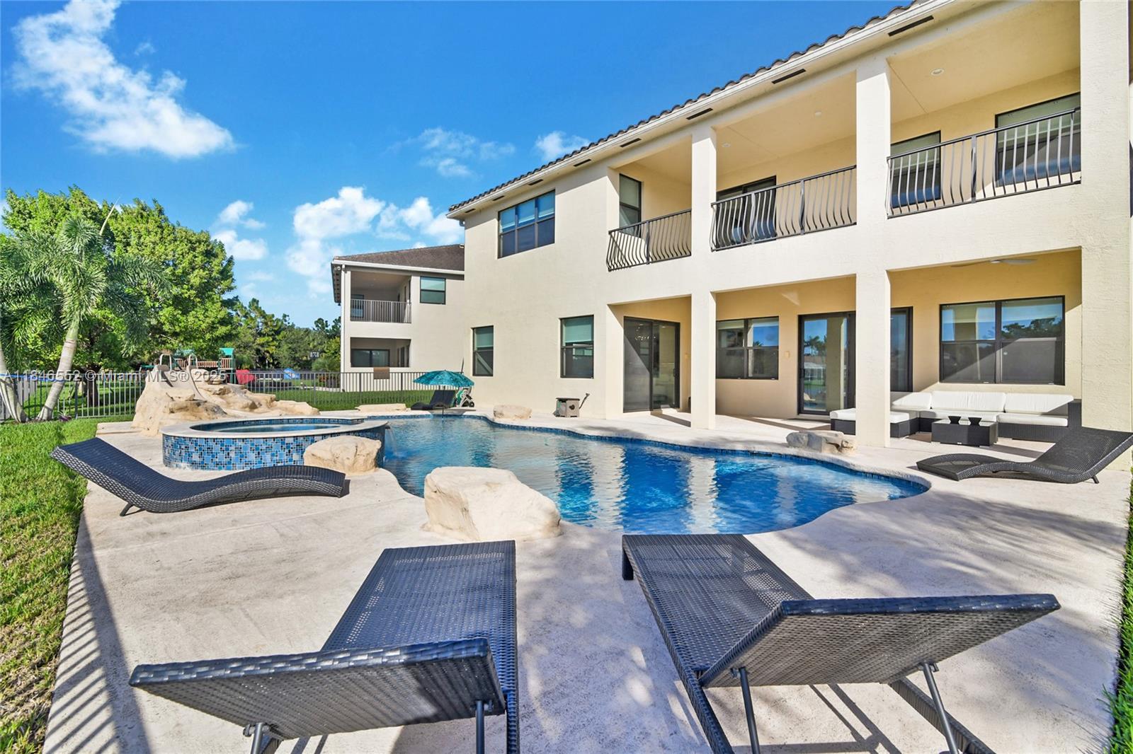 12137 Boca Reserve Ln, Boca Raton, FL, 33428/$1,995,000 4 12137 Boca Reserve Ln