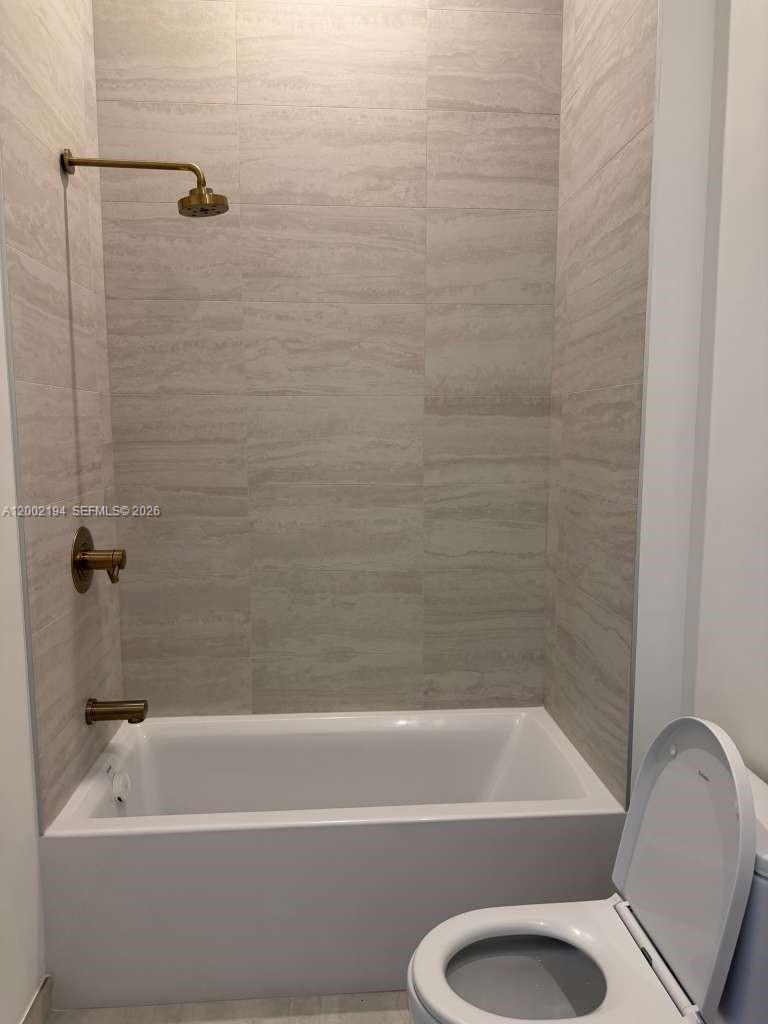 77 SE 5th street 1011