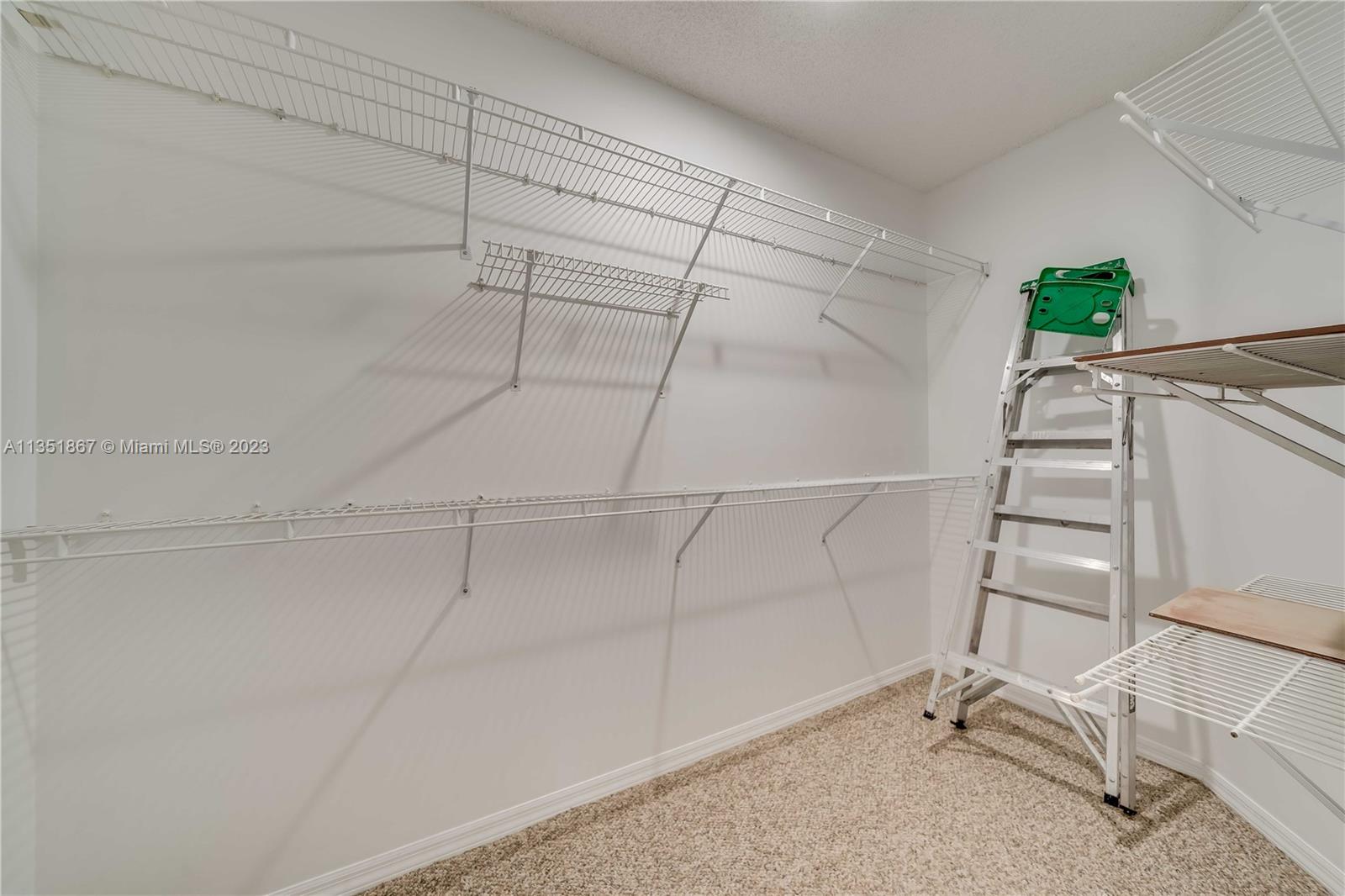 SECTOR 3 - PARCELS C D E - Residential Lease