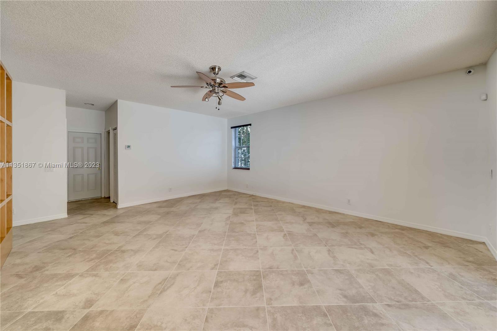 SECTOR 3 - PARCELS C D E - Residential Lease