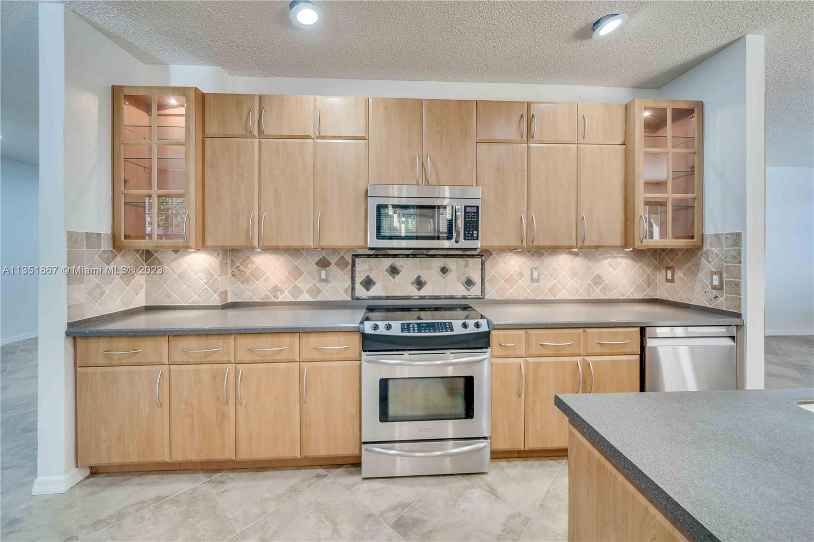 SECTOR 3 - PARCELS C D E - Residential Lease