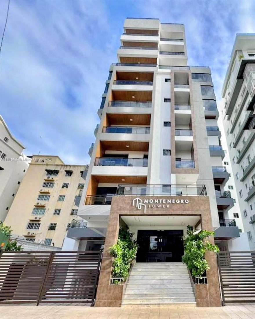 For Sale in Residential Community
Beautiful apartment designed for family living 115 m² (˜1,238 sq ft)
2 bedrooms 2.5 bathrooms Spacious Balcony 
Laundry Area, Service/Maid’s Room 
2 Parallel Parking Spaces
Storage/Locker room
Building Features:
Anti-Seismic structure 
High-generation Elevator, Staircase
Full-capacity power plant.
Cistern & intercom system Security camera system 24-hour security
Gym, Children’s play area Bar and Lounge Event Hall
Infinity Pool 
Full social area. Furnished and Air-Conditioned Lobby
Common Gas System
No Airbnb allowed
Includes:
Stove, 3 mini-split A/C units, Security Mesh on all windows, balcony, and Smart Multilocked door System