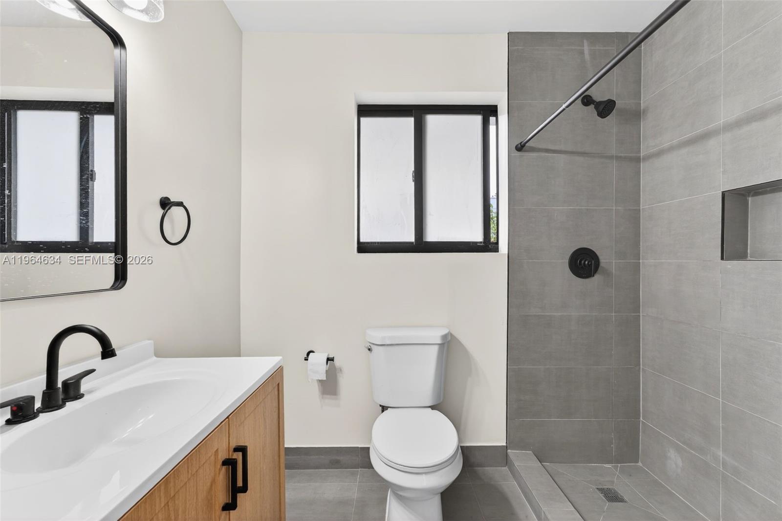 PINEWOD PARK AMD 2ND ADD - Residential Lease