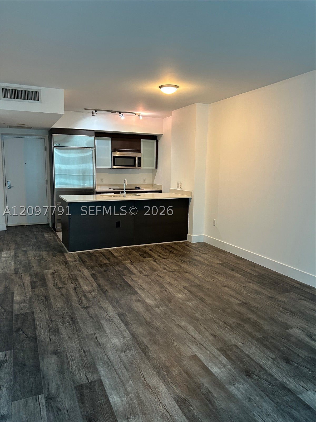 500 Brickell Ave 2304