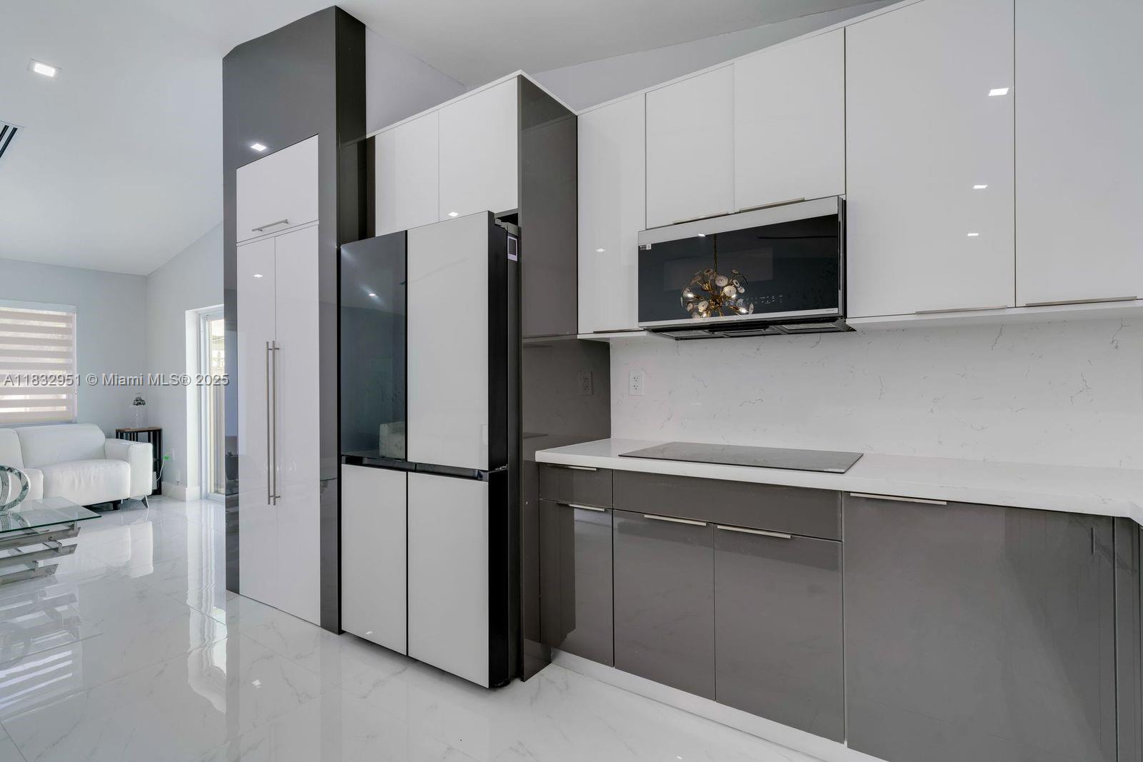 CORAL WEST HEIGHTS 2ND AD - Residential