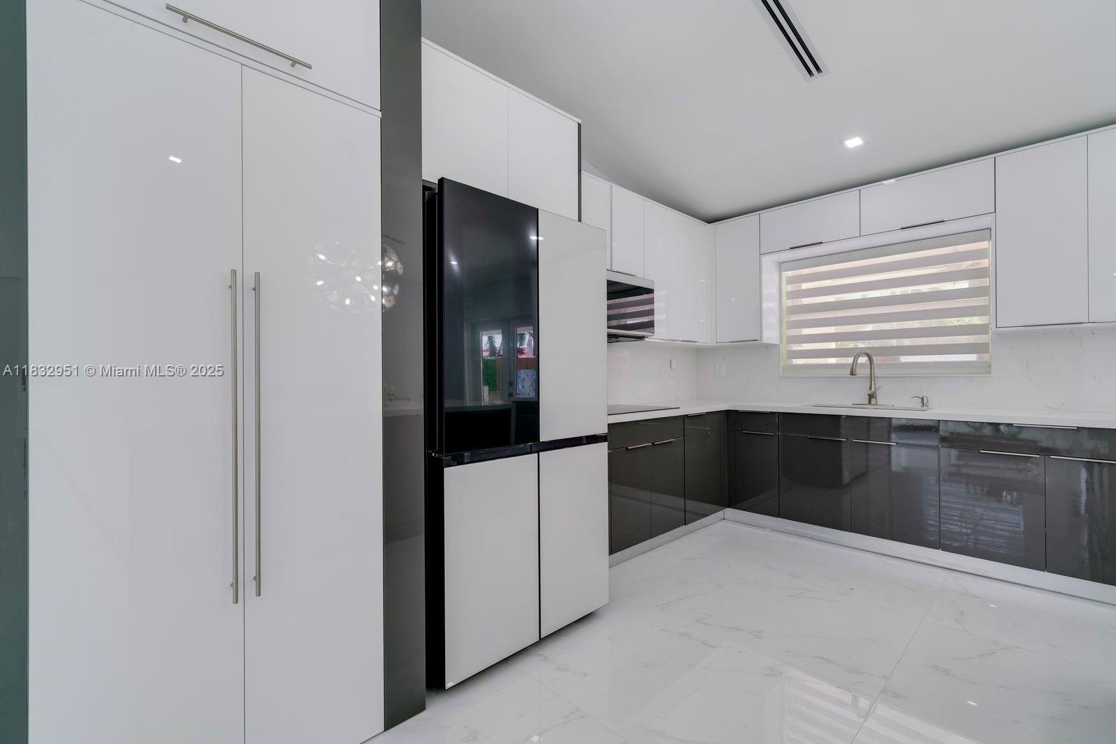 CORAL WEST HEIGHTS 2ND AD - Residential