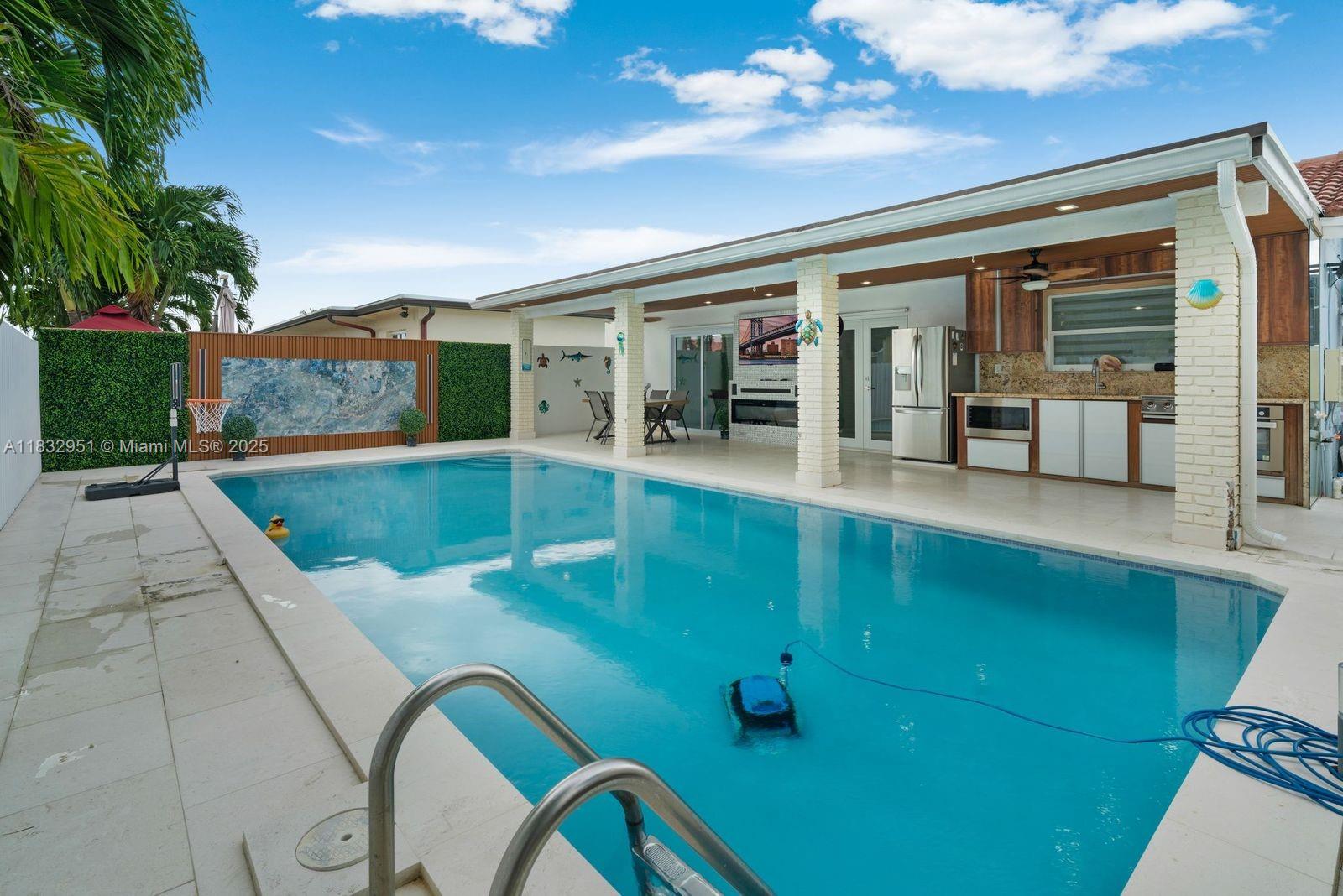 CORAL WEST HEIGHTS 2ND AD - Residential