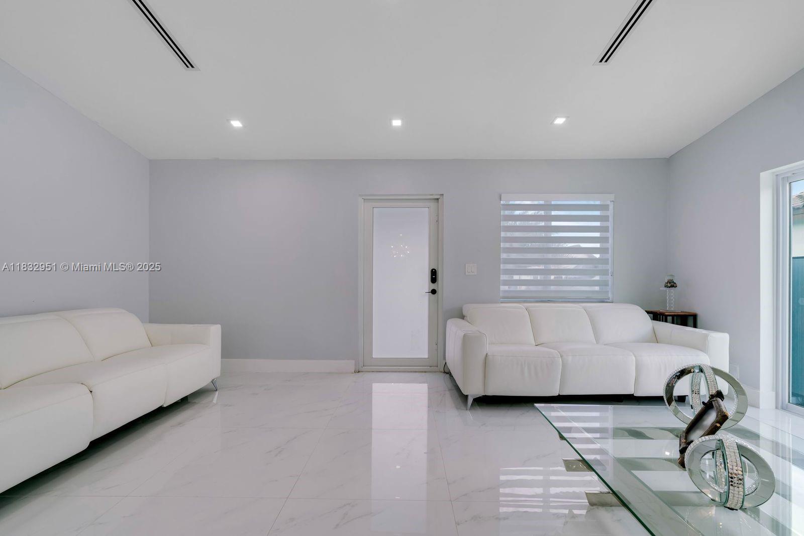 CORAL WEST HEIGHTS 2ND AD - Residential