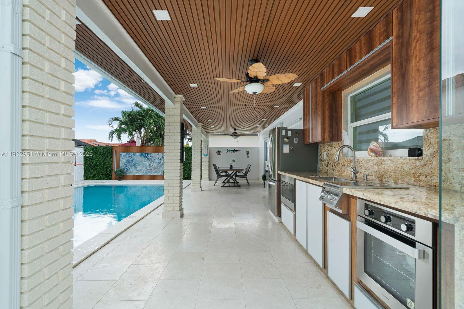 CORAL WEST HEIGHTS 2ND AD - Residential