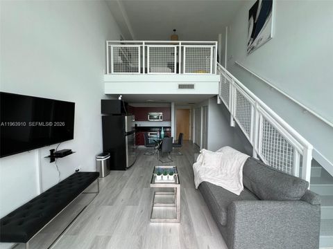 253 NE 2nd St 433 Miami FL 33132