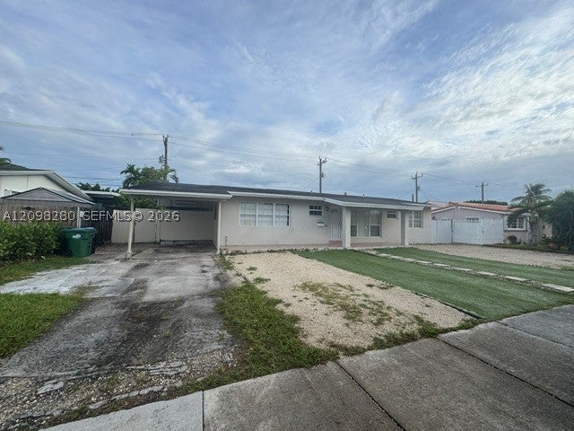 9265 SW 44th St, Miami, FL, 33165/$699,000 1 9265 SW 44th St