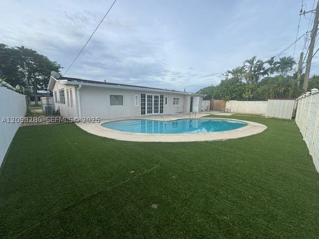 9265 SW 44th St, Miami, FL, 33165/$699,000 4 9265 SW 44th St