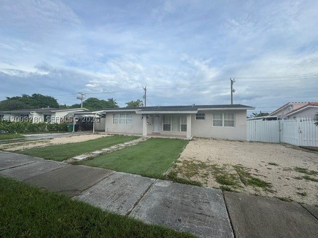 9265 SW 44th St, Miami, FL, 33165/$699,000 2 9265 SW 44th St