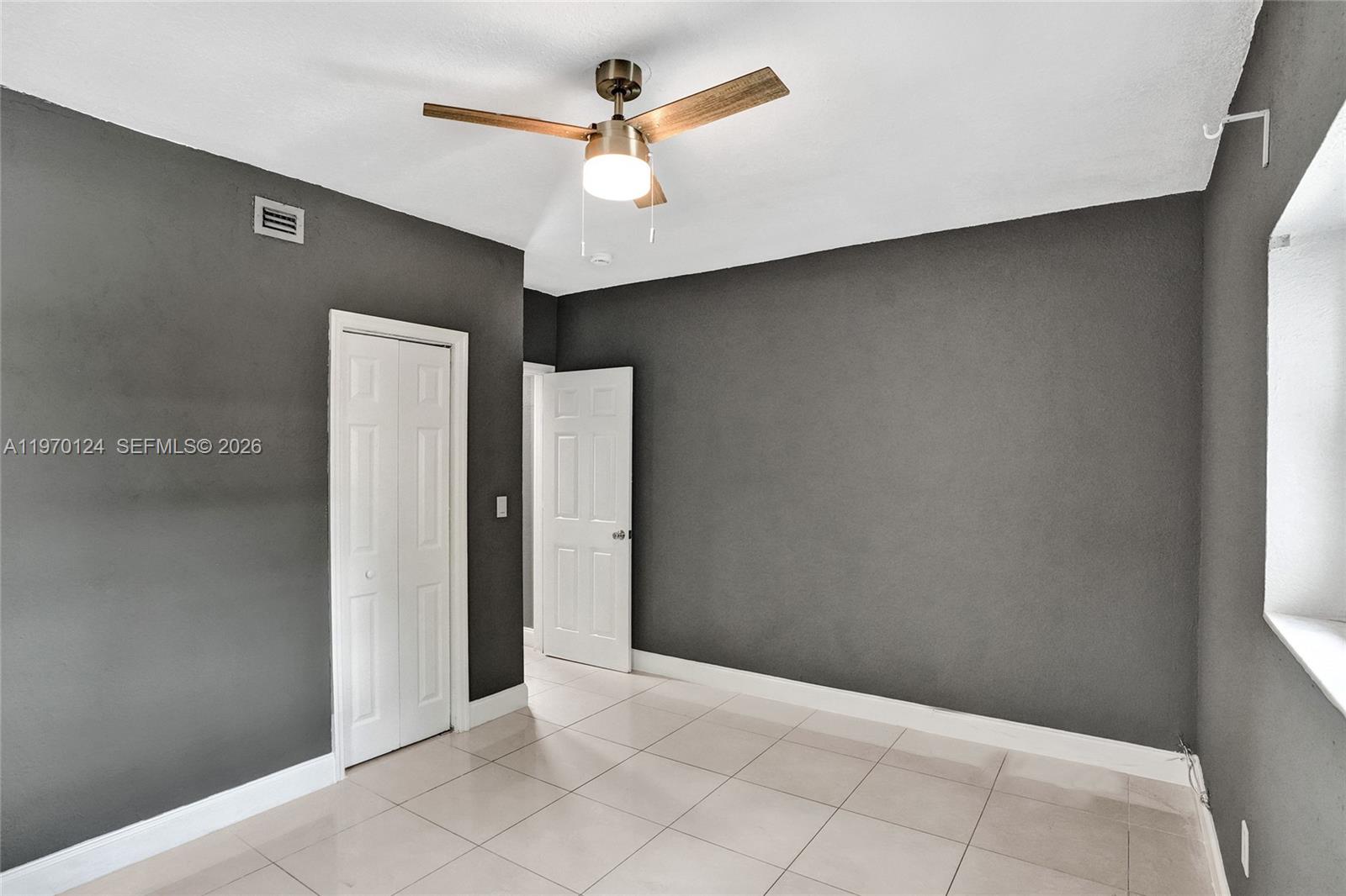 WEST MIAMI SHORES SEC D - Residential Lease