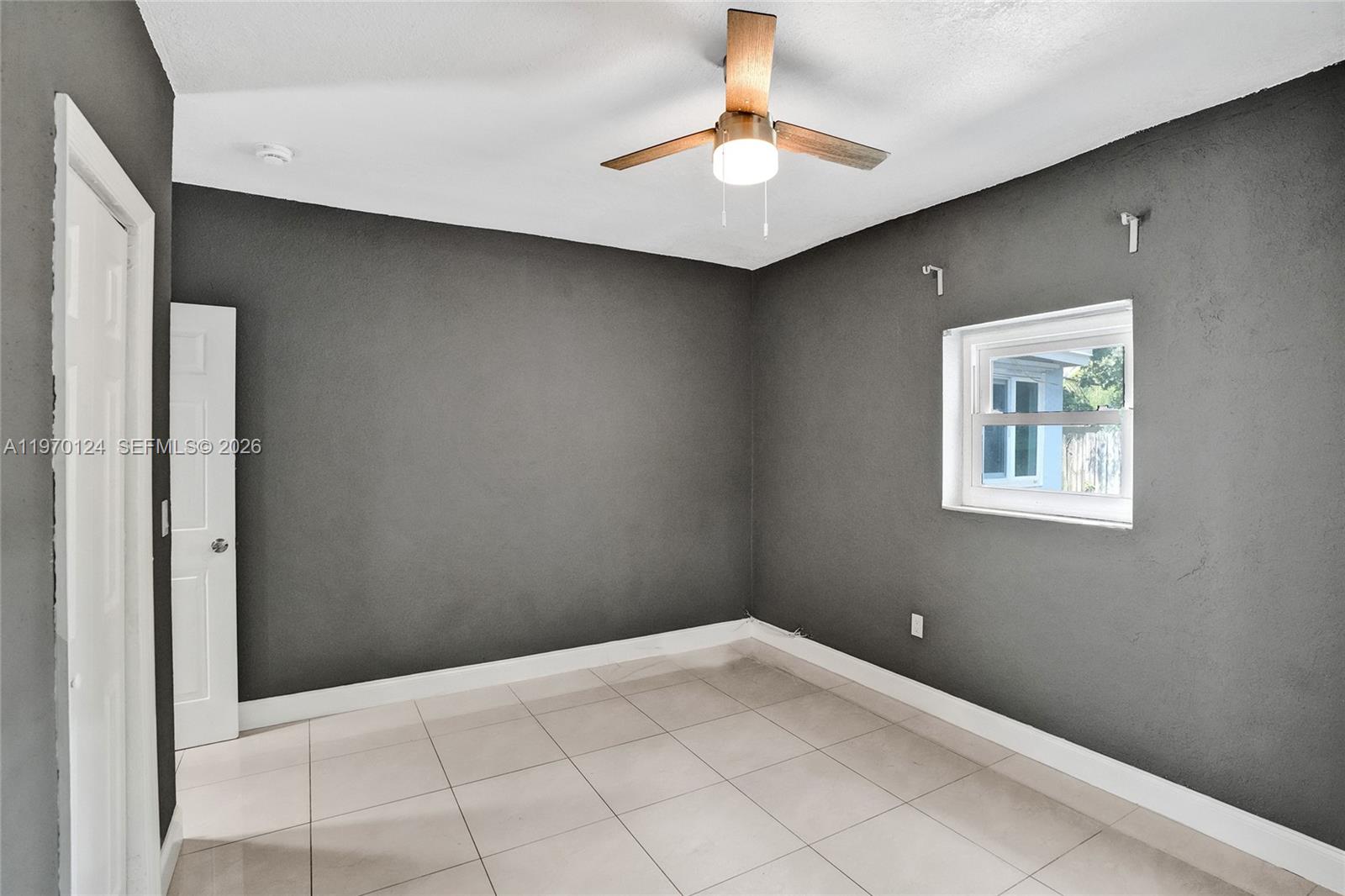 WEST MIAMI SHORES SEC D - Residential Lease