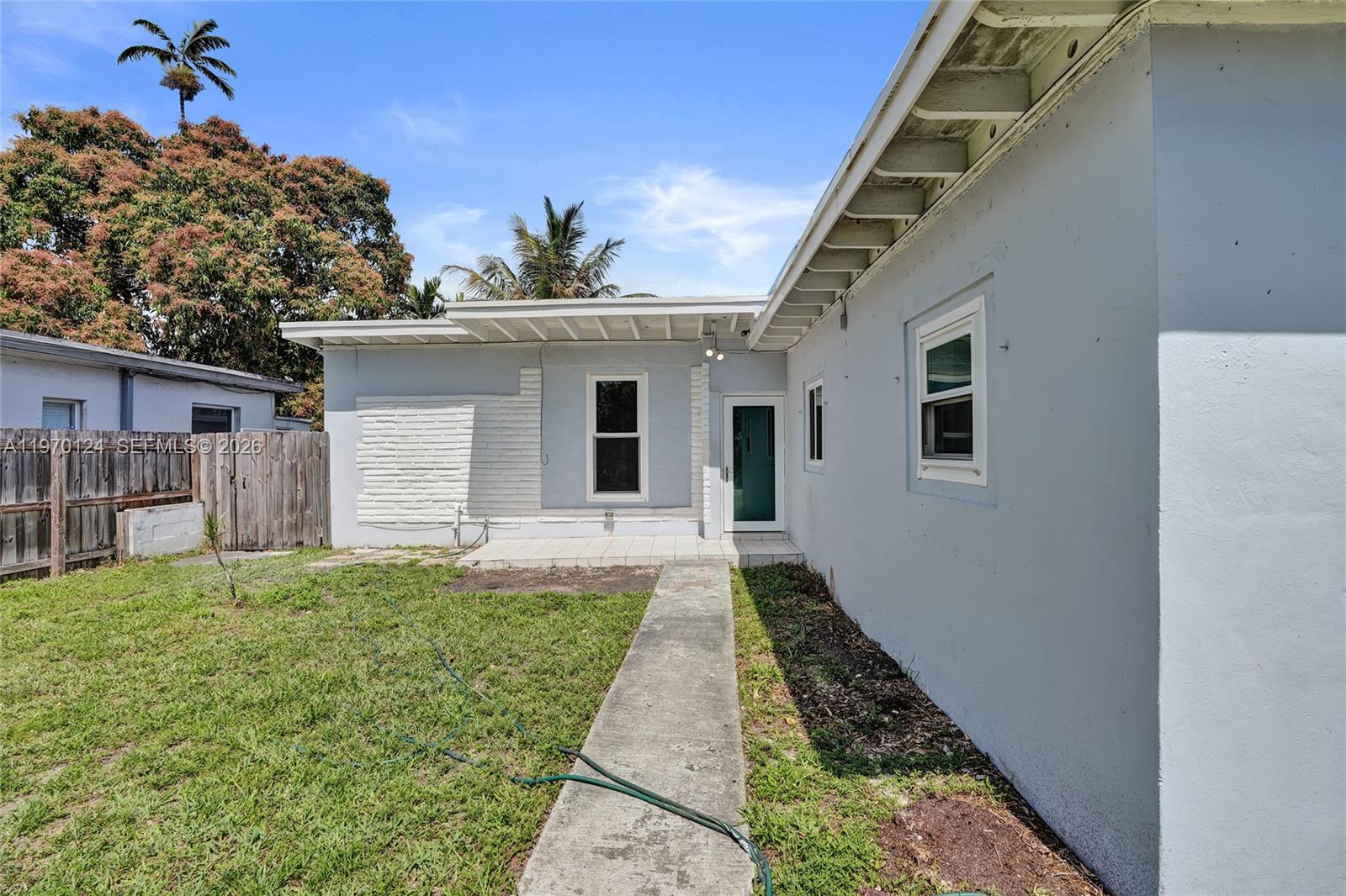 WEST MIAMI SHORES SEC D - Residential Lease