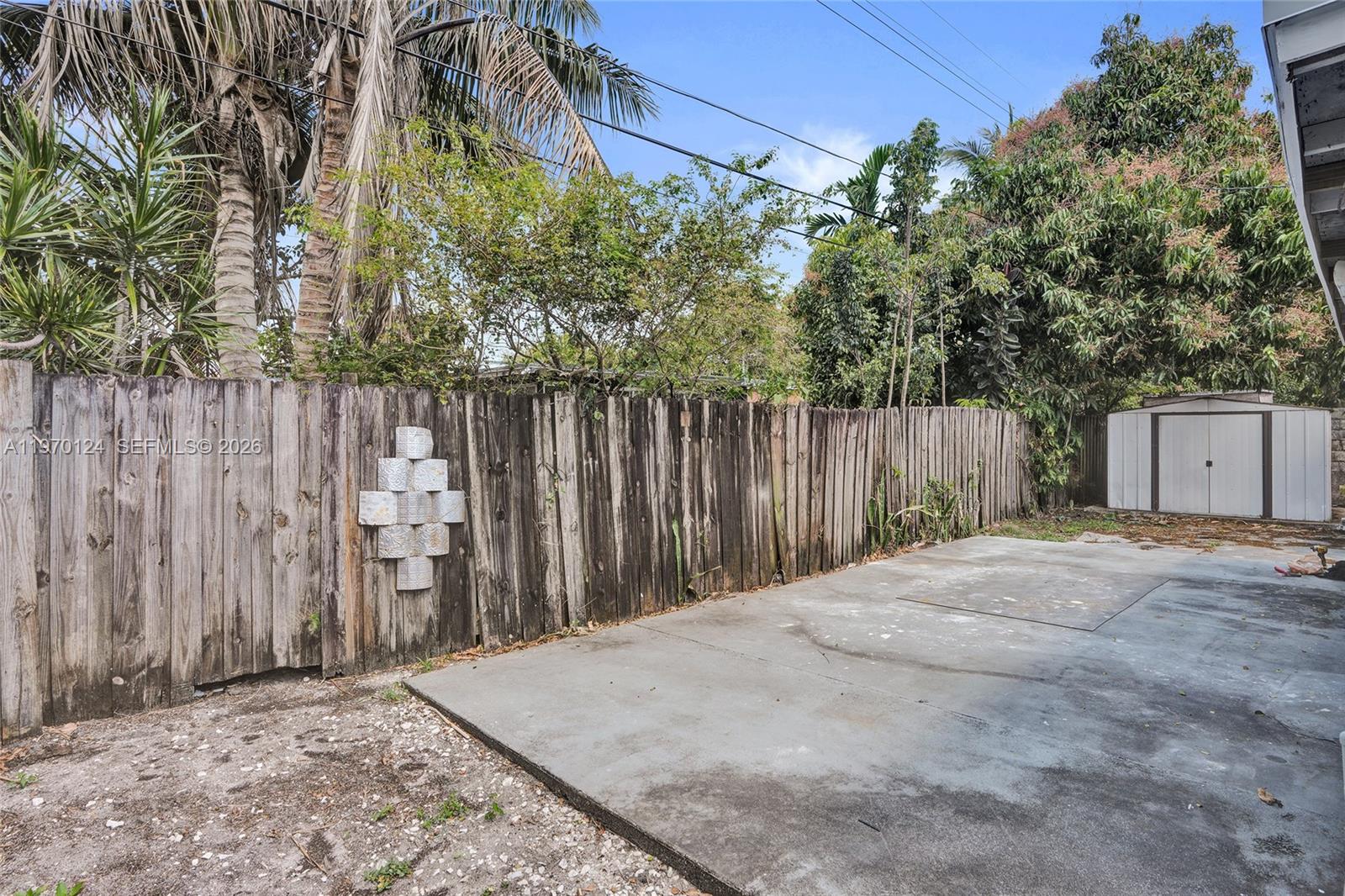 WEST MIAMI SHORES SEC D - Residential Lease