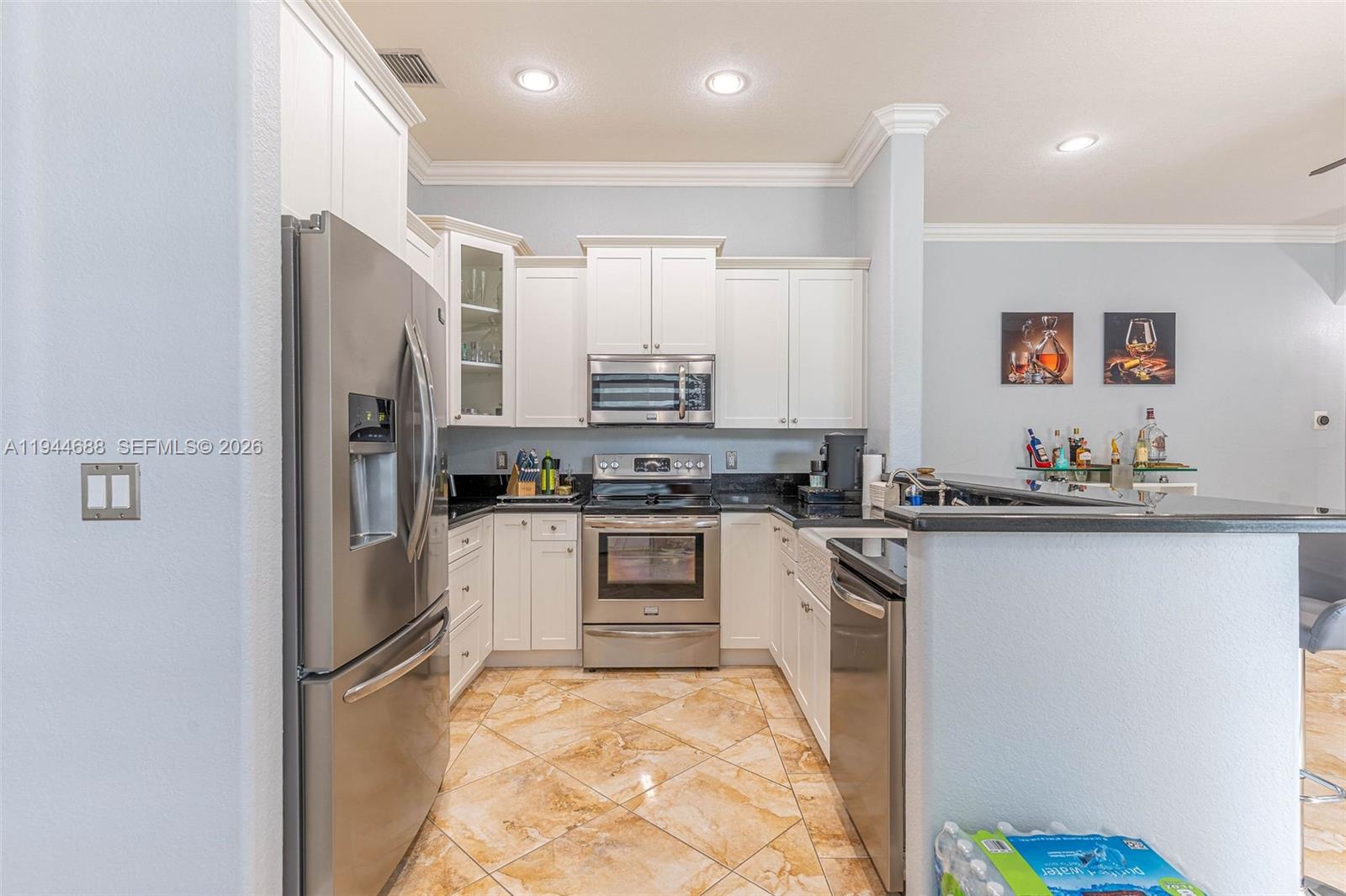 OLD COUNTRY ROAD ESTATES - Residential