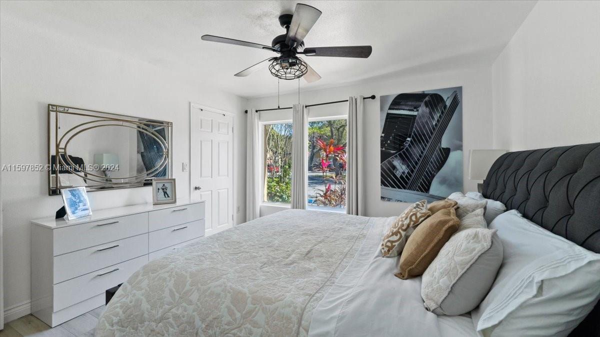 Beautiful and tastefully renovated 2 Bedroom, 2 Bathroom, first floor apartment in the Gated Community of Sailboat Pointe. Modern layout. Porcelain floors throughout and laminate in bedrooms. Kitchen with granite counter tops and just painted cabinets. Washer & Dryer inside the unit. Large, screened patio with storage room. The community offers Clubhouse with pool, hot tub, fitness center, tennis court, plenty of guest parking and a walking path around lake leading to adjacent park. Great location just few minutes from major highways, Pet friendly community. Great for investors. Can be rented right away seller financing available. Option to buy furnished separately.