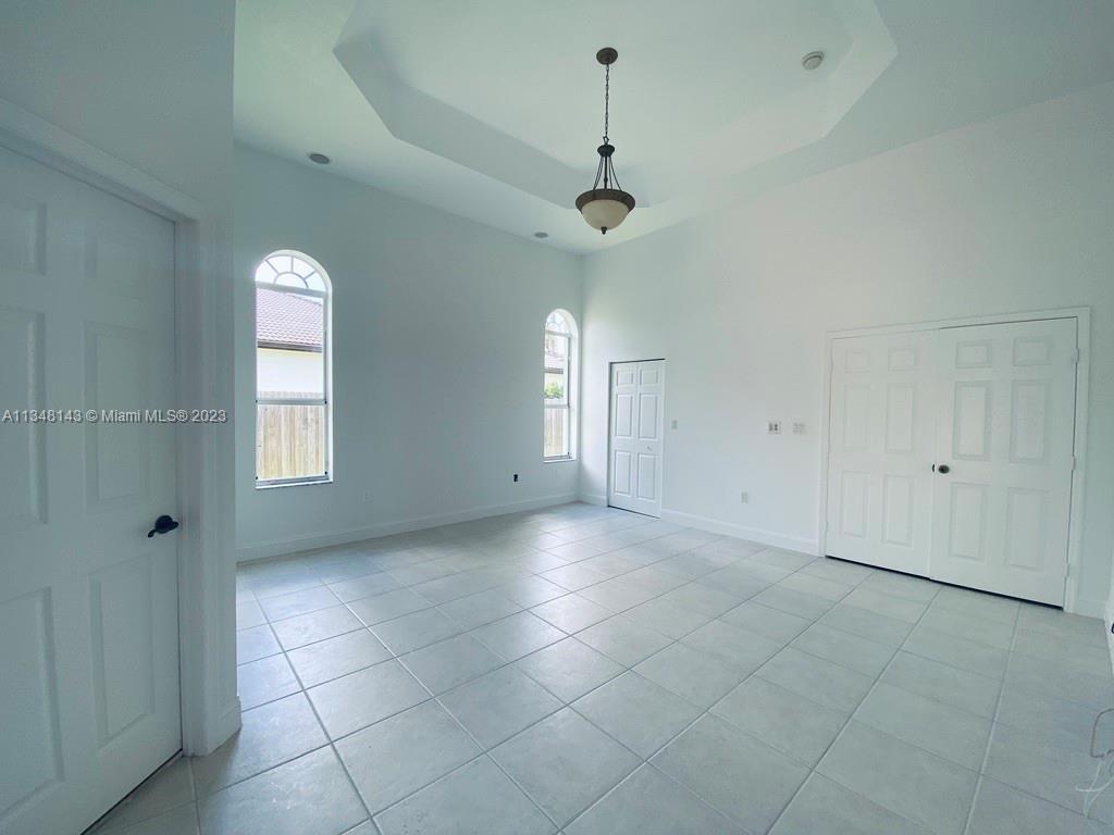 Photo 15 of 34 of 3125 Fairways Dr house