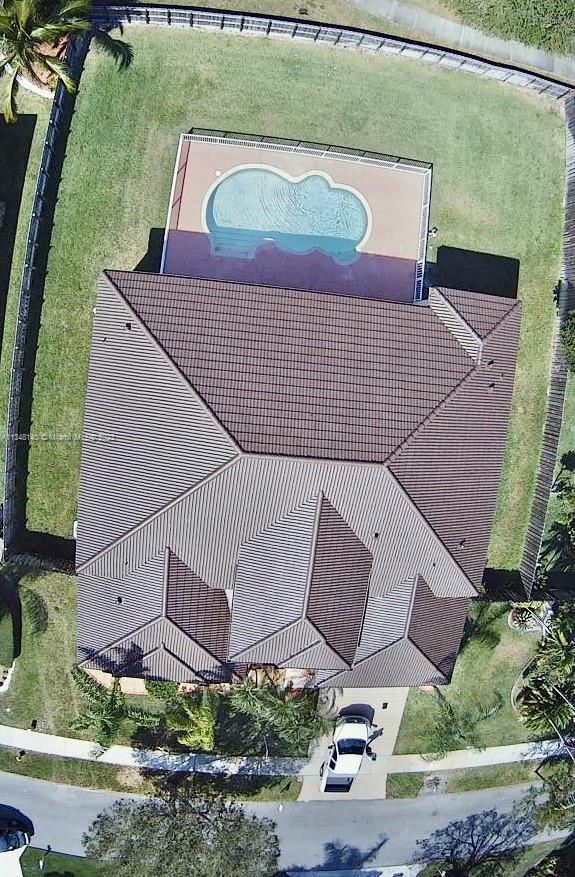 Photo 33 of 34 of 3125 Fairways Dr house