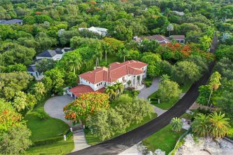 A home in Pinecrest