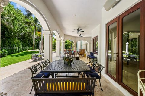 A home in Pinecrest