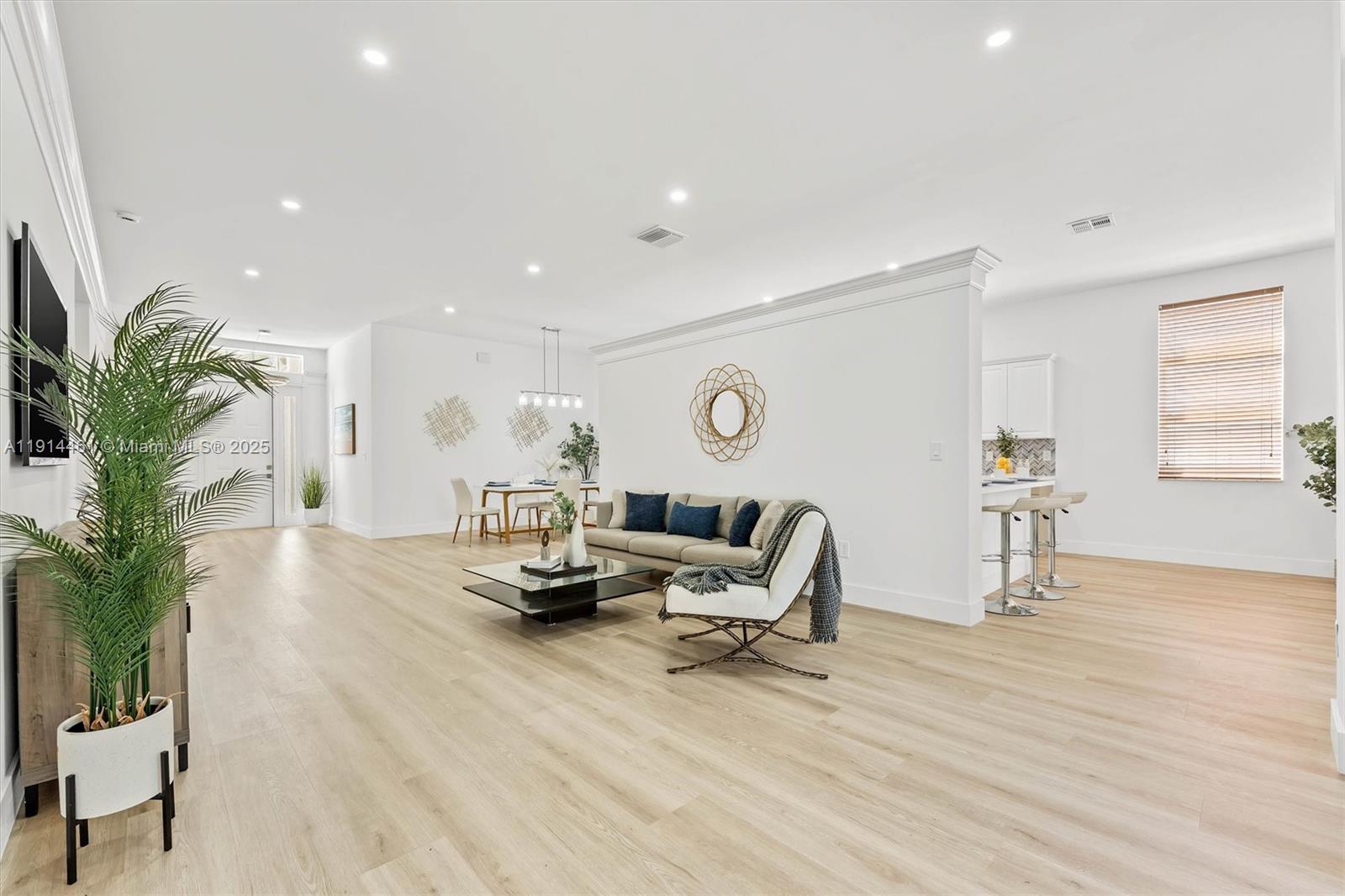 RIVIERA ISLES II - Residential