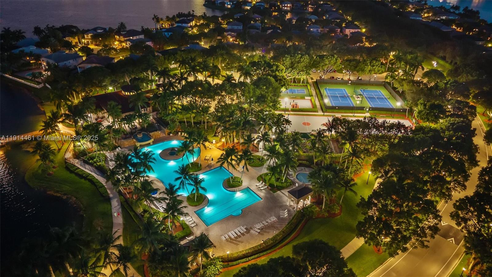 RIVIERA ISLES II - Residential