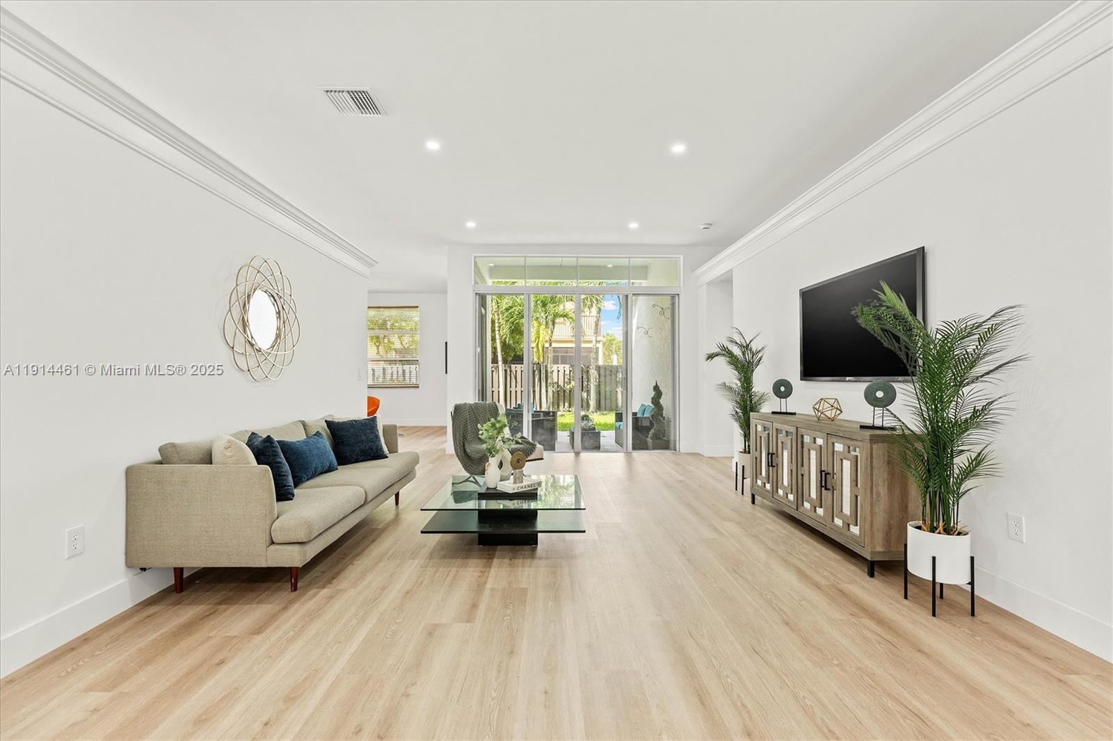 RIVIERA ISLES II - Residential