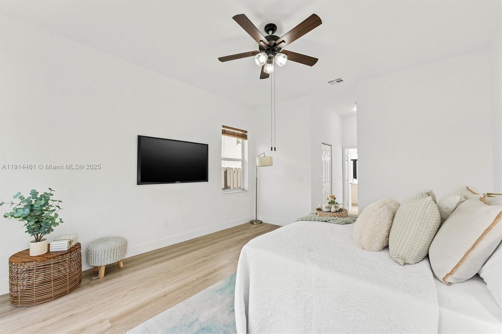 RIVIERA ISLES II - Residential