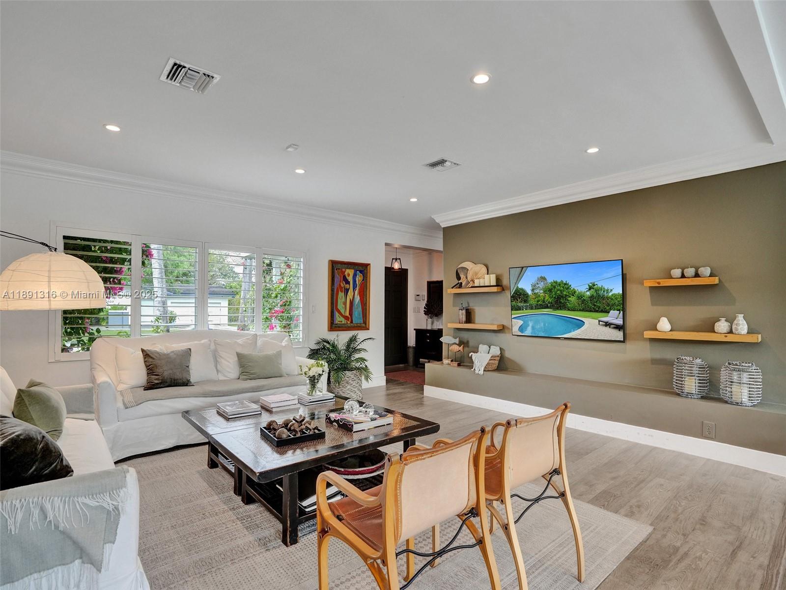 GARDEN MNR - Residential Lease