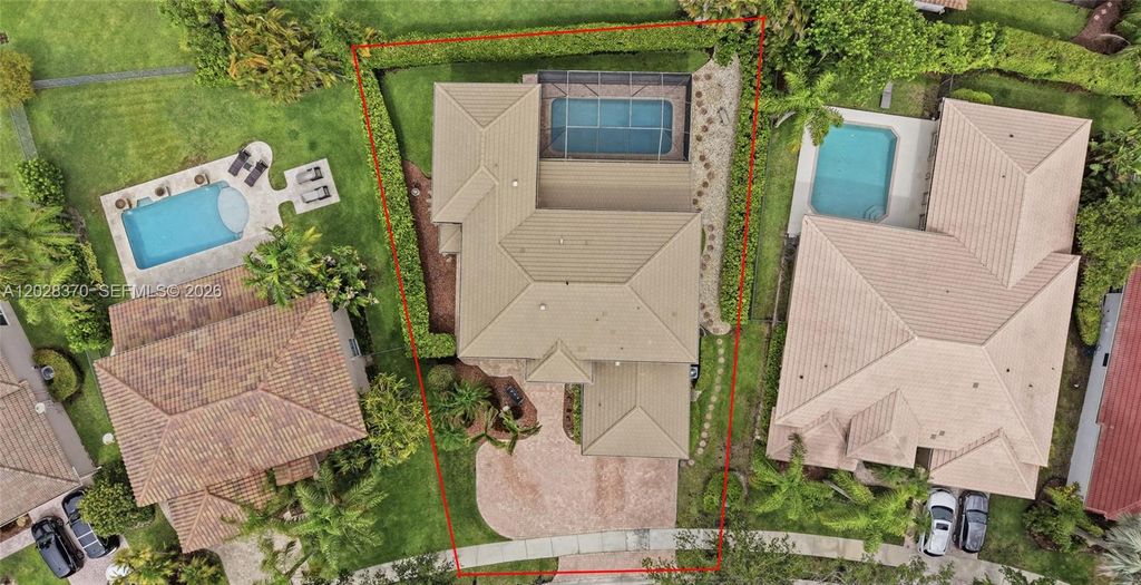 Photo of 2608 Oakbrook Ct, Weston, FL 33332 (MLS # A12028370)