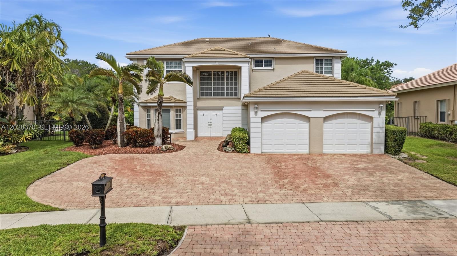 Oakbrook Weston Hills - Residential