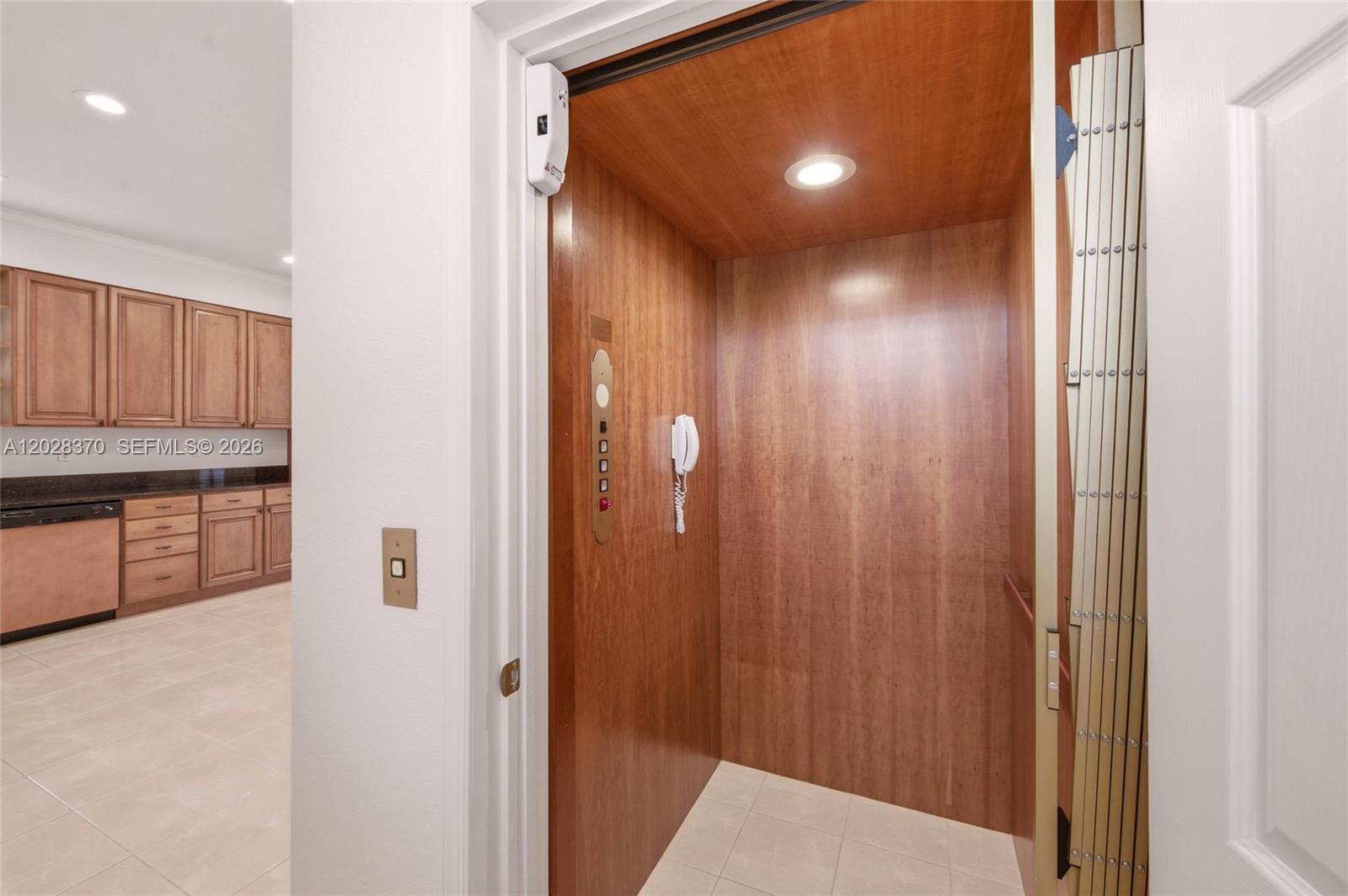 Oakbrook Weston Hills - Residential