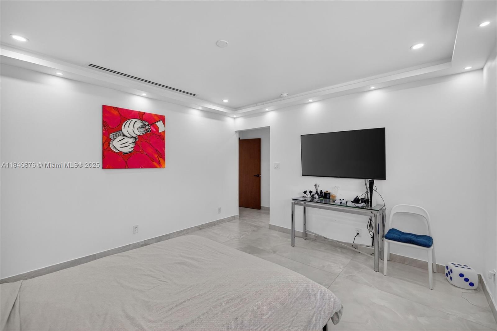 RIVERLAND MANORS - Residential